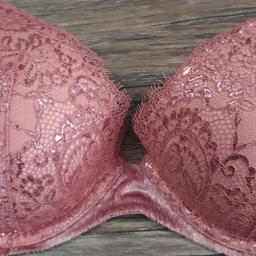 Victoria Secret  Very Sexy Lightly Lined Plunge Lace Bra 32ddd Pink Sparkle